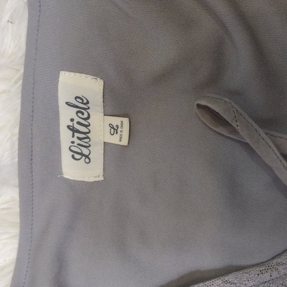 #995 Listicle taupe lace sheer sleeve dress with lace- up front sz L - Picture 6 of 9